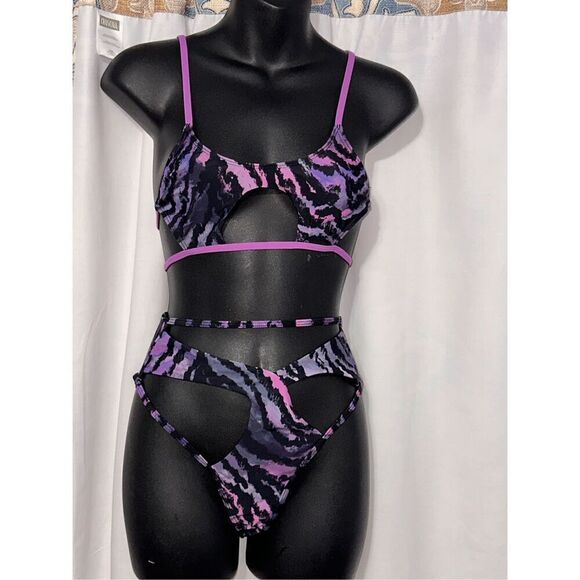 Stunning UNIQUE WOMEN purple TWO PIECE ICON SWIM Tropical Bliss cutout design Bi - Picture 1 of 6